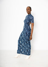 Load image into Gallery viewer, “Kennedy Blu” Abstract Print Open Back Midi
